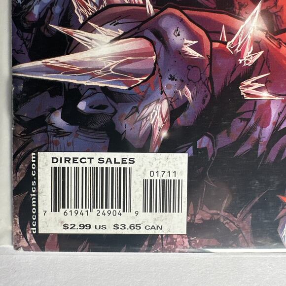 SUPERGIRL #17 VOL. 5 8.0 DC COMIC BOOK H22-32 - Picture 3 of 5